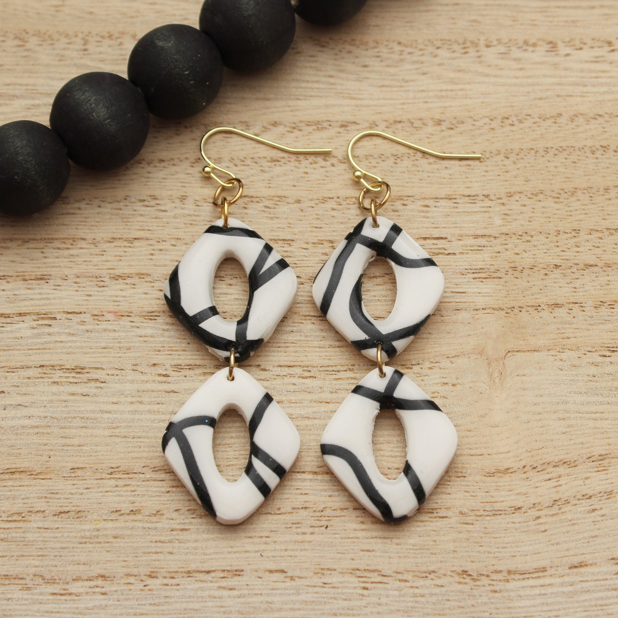White and Black Squiggle Rhombus Diamond Stack Earrings