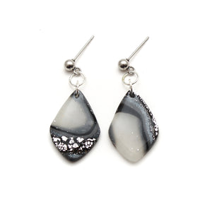 Black and Silver Agate Diamond Dangles Earrings
